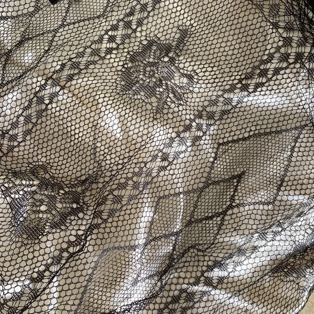 Black shawl with fringe (net scarf)